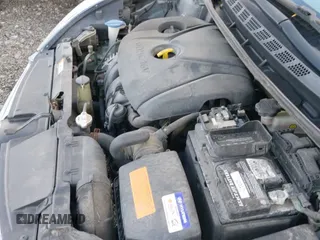 ✅ 2015 Hyundai Elantra SE • VIN: KMHDH4AE3FU360369 • Lot: 43529492. Listed on IAAI with 160,494 mi. Free auction sales archive from the USA and detailed vehicle history report at DreamBid. Image 24.