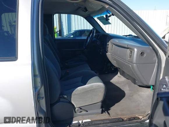 ✅ 2004 Chevrolet Avalanche Z66 • VIN: 3GNEC12TX4G258125 • Lot: 40665236. Wystawiony na IAAI z przebiegiem 219 016 mil. Bezpłatny archiwum sprzedaży aukcyjnych z USA i szczegółowy raport historii pojazdu na DreamBid. Zdjęcie 5.
