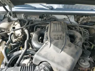 ✅ 1999 Ford Explorer XLT • VIN: 1FMZU32E9XZB70428 • Лот: 42697066. Опубликован ранее на IAAI с пробегом 183 745 миль. Бесплатный доступ к архиву аукционных продаж из США и подробный отчёт об истории автомобиля на DreamBid. Изображение 12.