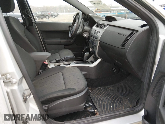 ✅ 2010 Ford Focus SE • VIN: 1FAHP3FN5AW223819 • Lot: 44306489. Wystawiony na IAAI z przebiegiem 164 784 mil. Bezpłatny archiwum sprzedaży aukcyjnych z USA i szczegółowy raport historii pojazdu na DreamBid. Zdjęcie 5.
