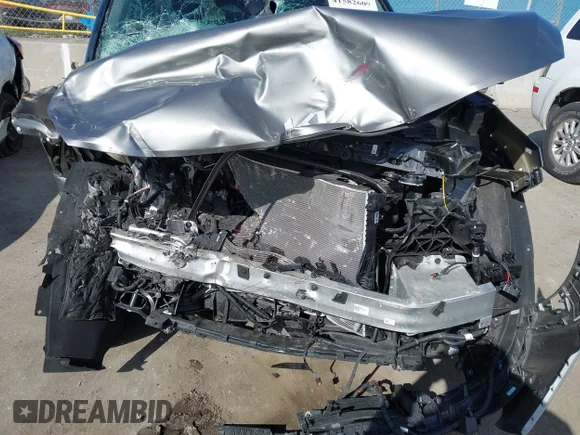 ✅ 2024 Kia EV9 Wind • VIN: KNDAFFS52R6023305 • Лот: 41582609. Опубліковано раніше на IAAI з пробігом 23 941 миль. Безкоштовний доступ до архіву аукціонних продажів зі США та докладний звіт про історію автомобіля на DreamBid. Зображення 6.