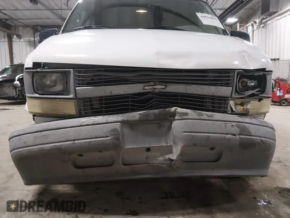✅ 2005 Chevrolet Astro Cargo • VIN: 1GCDM19X35B108569 • Lot: 44554659. Wystawiony na IAAI z przebiegiem 171 103 mil. Bezpłatny archiwum sprzedaży aukcyjnych z USA i szczegółowy raport historii pojazdu na DreamBid. Zdjęcie 6.