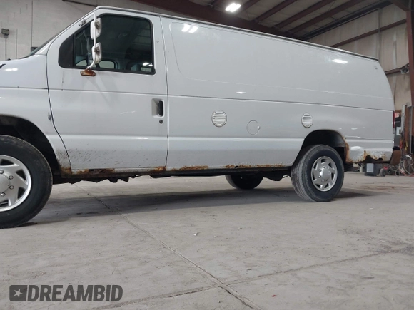 ✅ 2012 Ford Econoline Cargo Commercial • VIN: 1FDSS3EL0CDA27280 • Lot: 42516051. Wystawiony na IAAI z przebiegiem 235 447 mil. Bezpłatny archiwum sprzedaży aukcyjnych z USA i szczegółowy raport historii pojazdu na DreamBid. Zdjęcie 6.