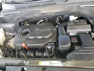 2018 Hyundai Santa Fe 2.4L z VIN 5XYZU3LB7JG543240, wystawiony jako Copart lot #89693095 z przebiegiem 121 636 mil mil oraz Czysty tytuł • Clean title. Historia ofert i sprzedaży dostępna na DreamBid. Obrazek 14.