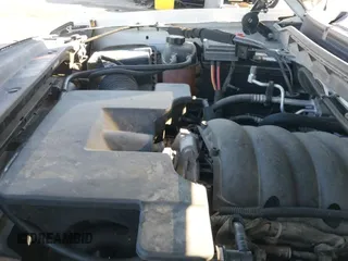 ✅ 2018 GMC Sierra 1500 SLT • VIN: 3GTU2NEC6JG637449 • Lot: 43539167. Wystawiony na IAAI z przebiegiem 127 397 mil. Bezpłatny archiwum sprzedaży aukcyjnych z USA i szczegółowy raport historii pojazdu na DreamBid. Zdjęcie 19.