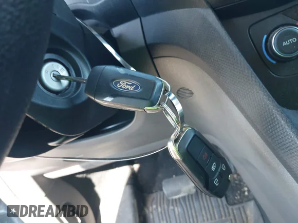 ✅ 2019 Ford Transit Connect XLT • VIN: NM0GE9F25K1391220 • Лот: 42766978. Опубліковано раніше на IAAI з пробігом 71 245 миль. Безкоштовний доступ до архіву аукціонних продажів зі США та докладний звіт про історію автомобіля на DreamBid. Зображення 11.