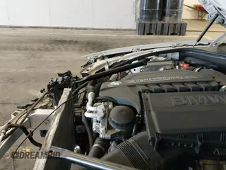 ✅ 2015 BMW 6 Series 640i • VIN: WBA6A0C51FGB53694 • Lot: 43378446. Wystawiony na IAAI z przebiegiem 75 786 mil. Bezpłatny archiwum sprzedaży aukcyjnych z USA i szczegółowy raport historii pojazdu na DreamBid. Zdjęcie 20.