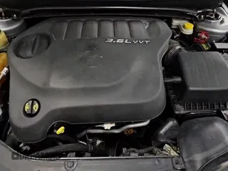 ✅ 2013 Chrysler 200 Limited • VIN: 1C3CCBCG0DN736748 • Lot: 85569645. Wystawiony na Copart z przebiegiem 146 043 mil. Bezpłatny archiwum sprzedaży aukcyjnych z USA i szczegółowy raport historii pojazdu na DreamBid. Zdjęcie 14.