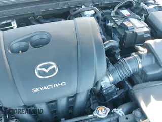 ✅ 2019 Mazda 3 Select • VIN: 3MZBPAAL9KM111551 • Lot: 40725249. Wystawiony na IAAI z przebiegiem 63 074 mil. Bezpłatny archiwum sprzedaży aukcyjnych z USA i szczegółowy raport historii pojazdu na DreamBid. Zdjęcie 19.