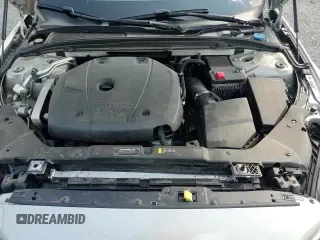 ✅ 2020 Volvo V60 • VIN: YV4102WK9L1030201 • Lot: 68917205. Wystawiony na Copart z przebiegiem 81 180 mil. Bezpłatny archiwum sprzedaży aukcyjnych z USA i szczegółowy raport historii pojazdu na DreamBid. Zdjęcie 13.