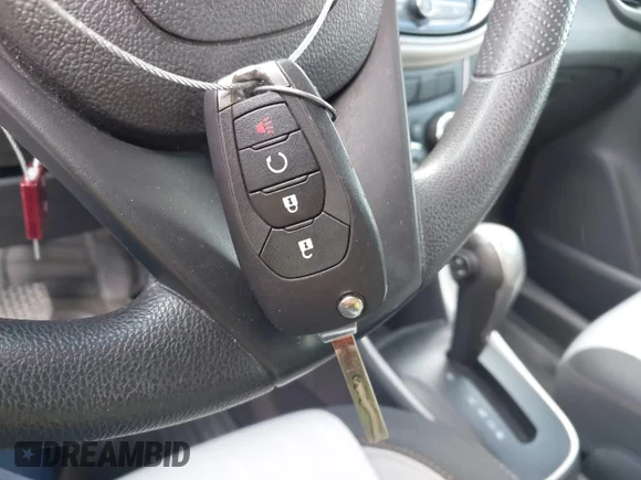✅ 2020 Chevrolet Trax LT • VIN: 3GNCJLSB0LL207478 • Lot: 44860371. Wystawiony na IAAI z przebiegiem 94 628 mil. Bezpłatny archiwum sprzedaży aukcyjnych z USA i szczegółowy raport historii pojazdu na DreamBid. Zdjęcie 11.