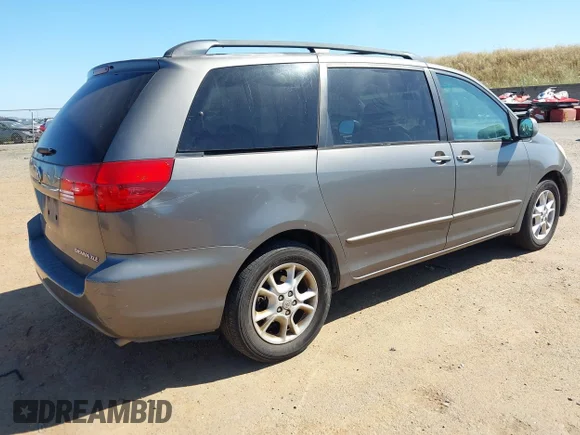 ✅ 2004 Toyota Sienna XLE Limited • VIN: 5TDZA22C74S096171 • Lot: 45120841. Wystawiony na IAAI z przebiegiem 160 852 mil. Bezpłatny archiwum sprzedaży aukcyjnych z USA i szczegółowy raport historii pojazdu na DreamBid. Zdjęcie 4.