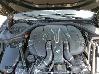 ✅ 2018 BMW 5 Series M550i xDrive • VIN: WBAJB9C55JB050048 • Lot: 81998475. Listed on Copart with 44,380 mi. Free auction sales archive from the USA and detailed vehicle history report at DreamBid. Image 13.