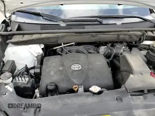 ✅ 2019 Toyota Highlander Limited • VIN: 5TDDZRFHXKS926320 • Lot: 86662825. Wystawiony na Copart z przebiegiem 112 062 mil. Bezpłatny archiwum sprzedaży aukcyjnych z USA i szczegółowy raport historii pojazdu na DreamBid. Zdjęcie 16.