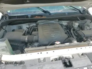 ✅ 2018 Toyota Tundra SR5 • VIN: 5TFDW5F10JX768227 • Lot: 68520645. Listed on Copart with 98,591 mi. Free auction sales archive from the USA and detailed vehicle history report at DreamBid. Image 15.