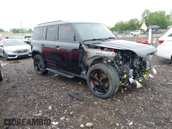 ✅ 2024 Land Rover Defender X • VIN: SALEXEEU6R2260987 • Лот: 45159009. Опубликован ранее на IAAI с пробегом 15 767 миль. Бесплатный доступ к архиву аукционных продаж из США и подробный отчёт об истории автомобиля на DreamBid. Изображение 1.