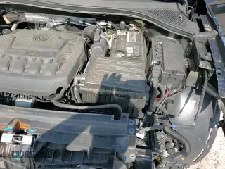 ✅ 2020 Volkswagen Tiguan SE • VIN: 3VV2B7AX0LM169560 • Lot: 64463475. Listed on Copart with 31,270 mi. Free auction sales archive from the USA and detailed vehicle history report at DreamBid. Image 15.