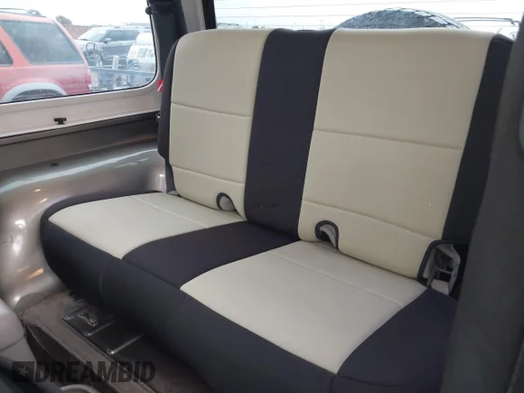 ✅ 2004 Jeep Wrangler Rubicon • VIN: 1J4FA69S94P802360 • Лот: 43739516. Опубліковано раніше на IAAI з пробігом 165 418 миль. Безкоштовний доступ до архіву аукціонних продажів зі США та докладний звіт про історію автомобіля на DreamBid. Зображення 8.