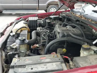 ✅ 2006 Ford Explorer XLT • VIN: 1FMEU73EX6UB53623 • Lot: 42451173. Wystawiony na IAAI z przebiegiem 239 057 mil. Bezpłatny archiwum sprzedaży aukcyjnych z USA i szczegółowy raport historii pojazdu na DreamBid. Zdjęcie 12.