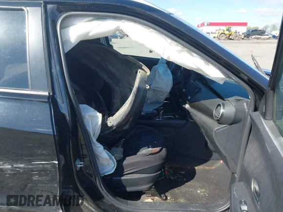 ✅ 2021 Nissan Kicks SV • VIN: 3N1CP5CV6ML544155 • Lot: 44610159. Listed on IAAI with 152,235 mi. Free auction sales archive from the USA and detailed vehicle history report at DreamBid. Image 5.