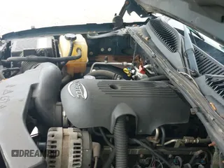 ✅ 2005 Chevrolet Avalanche LS • VIN: 3GNEC12Z55G272567 • Lot: 42602466. Listed on IAAI with 183,216 mi. Free auction sales archive from the USA and detailed vehicle history report at DreamBid. Image 15.