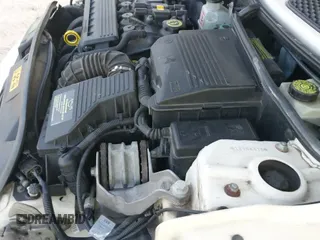 ✅ 2005 MINI Hardtop • VIN: WMWRC33515TK60417 • Лот: 43375260. Опубликован ранее на IAAI с пробегом 123 115 миль. Бесплатный доступ к архиву аукционных продаж из США и подробный отчёт об истории автомобиля на DreamBid. Изображение 19.