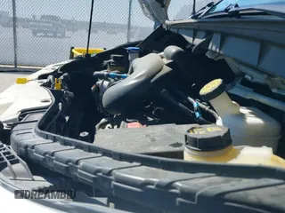 ✅ 2018 Ford Transit Passenger XL • VIN: 1FBZX2YM4JKA70116 • Лот: 43058253. Опубликован ранее на IAAI с пробегом 103 027 миль. Бесплатный доступ к архиву аукционных продаж из США и подробный отчёт об истории автомобиля на DreamBid. Изображение 19.