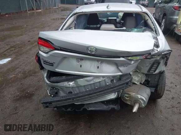 ✅ 2021 Toyota Corolla LE • VIN: 5YFEPMAE1MP266058 • Lot: 45029588. Wystawiony na IAAI z przebiegiem 80 053 mil. Bezpłatny archiwum sprzedaży aukcyjnych z USA i szczegółowy raport historii pojazdu na DreamBid. Zdjęcie 6.