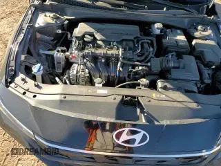 ✅ 2024 Hyundai Elantra SEL • VIN: KMHLS4DG5RU716657 • Lot: 89559935. Listed on Copart with 16,674 mi. Free auction sales archive from the USA and detailed vehicle history report at DreamBid. Image 15.