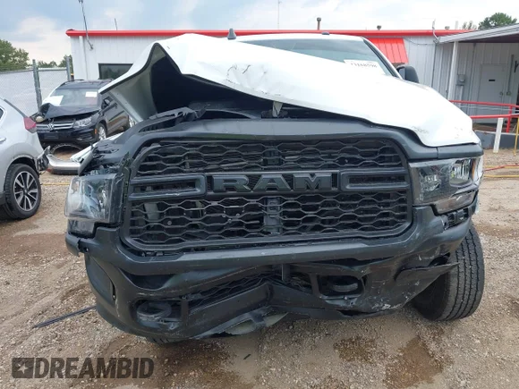 ✅ 2024 Ram 2500 Tradesman • VIN: 3C6UR5CJ8RG250787 • Лот: 43168598. Опубліковано раніше на IAAI з пробігом 11 214 миль. Безкоштовний доступ до архіву аукціонних продажів зі США та докладний звіт про історію автомобіля на DreamBid. Зображення 6.