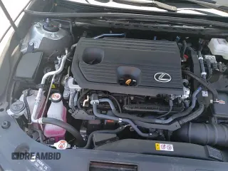 ✅ 2024 Lexus ES 300h Luxury • VIN: 58AEA1C19RU040178 • Lot: 49737815. Wystawiony na Copart z przebiegiem 17 750 mil. Bezpłatny archiwum sprzedaży aukcyjnych z USA i szczegółowy raport historii pojazdu na DreamBid. Zdjęcie 13.