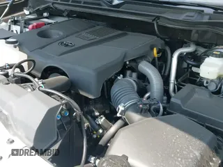 ✅ 2025 Toyota Tundra Platinum • VIN: 5TFNA5DB9SX322383 • Lot: 43026152. Listed on IAAI with 3,711 mi. Free auction sales archive from the USA and detailed vehicle history report at DreamBid. Image 19.