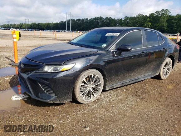✅ 2018 Toyota Camry SE • VIN: 4T1B11HK4JU085304 • Lot: 54496276. Wystawiony na Copart z przebiegiem 161 685 mil. Bezpłatny archiwum sprzedaży aukcyjnych z USA i szczegółowy raport historii pojazdu na DreamBid. Zdjęcie 1.