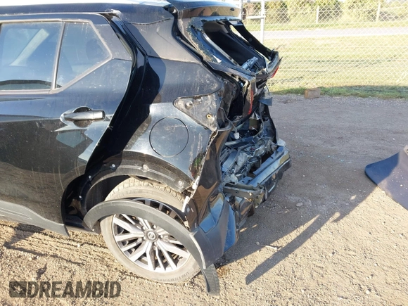 ✅ 2021 Nissan Kicks SV • VIN: 3N1CP5CV6ML501466 • Lot: 43886095. Wystawiony na IAAI z przebiegiem 80 576 mil. Bezpłatny archiwum sprzedaży aukcyjnych z USA i szczegółowy raport historii pojazdu na DreamBid. Zdjęcie 6.