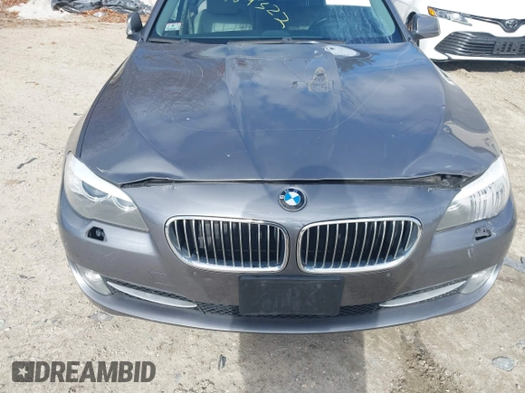 ✅ 2012 BMW 5 Series 535i xDrive • VIN: WBAFU7C58CDU65456 • Lot: 43524039. Wystawiony na IAAI z przebiegiem 140 746 mil. Bezpłatny archiwum sprzedaży aukcyjnych z USA i szczegółowy raport historii pojazdu na DreamBid. Zdjęcie 6.