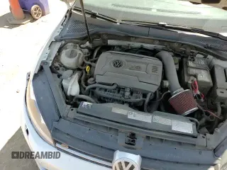 ✅ 2017 Volkswagen Golf R • VIN: WVWWF7AU1HW166331 • Lot: 61206995. Wystawiony na Copart z przebiegiem 115 604 mil. Bezpłatny archiwum sprzedaży aukcyjnych z USA i szczegółowy raport historii pojazdu na DreamBid. Zdjęcie 15.