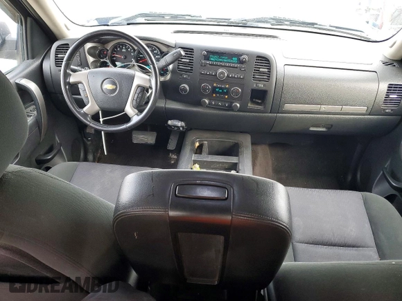 ✅ 2013 Chevrolet Silverado 1500 LT • VIN: 1GCVKSE26DZ163257 • Lot: 77353165. Wystawiony na Copart z przebiegiem 116 211 mil. Bezpłatny archiwum sprzedaży aukcyjnych z USA i szczegółowy raport historii pojazdu na DreamBid. Zdjęcie 8.