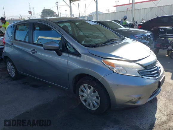 ✅ 2015 Nissan Note SR • VIN: 3N1CE2CP2FL375843 • Lot: 45348982. Wystawiony na IAAI z przebiegiem 173 408 mil. Bezpłatny archiwum sprzedaży aukcyjnych z USA i szczegółowy raport historii pojazdu na DreamBid. Zdjęcie 1.