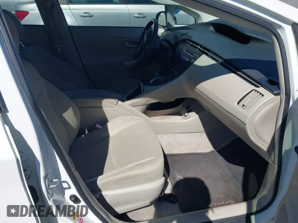 ✅ 2011 Toyota Prius II • VIN: JTDKN3DUXB1381622 • Lot: 44807878. Wystawiony na IAAI z przebiegiem 156 287 mil. Bezpłatny archiwum sprzedaży aukcyjnych z USA i szczegółowy raport historii pojazdu na DreamBid. Zdjęcie 5.