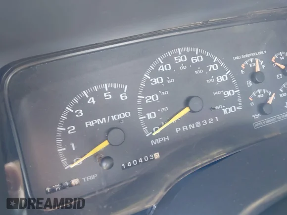 ✅ 1998 Chevrolet Silverado 1500 • VIN: 1GCEK19R0WE127348 • Lot: 43416236. Wystawiony na IAAI z przebiegiem 140 403 mil. Bezpłatny archiwum sprzedaży aukcyjnych z USA i szczegółowy raport historii pojazdu na DreamBid. Zdjęcie 6.