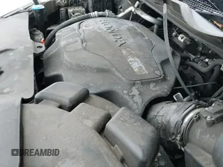 ✅ 2018 Honda Odyssey Touring • VIN: 5FNRL6H84JB090462 • Lot: 43736705. Wystawiony na IAAI z przebiegiem 316 413 mil. Bezpłatny archiwum sprzedaży aukcyjnych z USA i szczegółowy raport historii pojazdu na DreamBid. Zdjęcie 20.