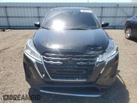 ✅ 2021 Nissan Kicks S • VIN: 3N1CP5BV1ML504826 • Lot: 54834505. Wystawiony na Copart z przebiegiem 72 222 mil. Bezpłatny archiwum sprzedaży aukcyjnych z USA i szczegółowy raport historii pojazdu na DreamBid. Zdjęcie 5.