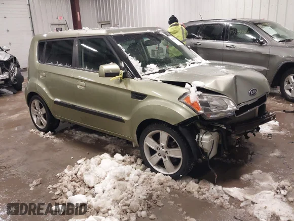 ✅ 2010 Kia Soul + • VIN: KNDJT2A27A7159095 • Лот: 44348781. Опубликован ранее на IAAI с пробегом 255 813 миль. Бесплатный доступ к архиву аукционных продаж из США и подробный отчёт об истории автомобиля на DreamBid. Изображение 1.