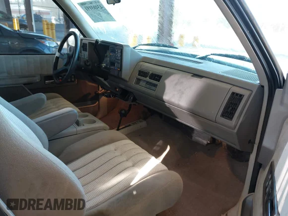✅ 1994 Chevrolet K2500 • VIN: 1GCGK29K4RE125320 • Лот: 43403191. Опубликован ранее на IAAI с пробегом 117 197 миль. Бесплатный доступ к архиву аукционных продаж из США и подробный отчёт об истории автомобиля на DreamBid. Изображение 5.