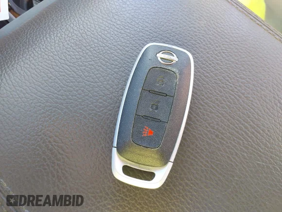 ✅ 2025 Nissan Kicks Play S • VIN: 3N1CP5BV5SL477448 • Lot: 43409910. Wystawiony na IAAI z przebiegiem Nie podano. Bezpłatny archiwum sprzedaży aukcyjnych z USA i szczegółowy raport historii pojazdu na DreamBid. Zdjęcie 11.
