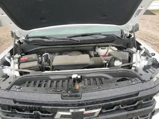 ✅ 2024 Chevrolet Silverado 1500 LT Trail Boss • VIN: 3GCUDFED0RG340195 • Lot: 57329115. Wystawiony na Copart z przebiegiem 6 440 mil. Bezpłatny archiwum sprzedaży aukcyjnych z USA i szczegółowy raport historii pojazdu na DreamBid. Zdjęcie 16.