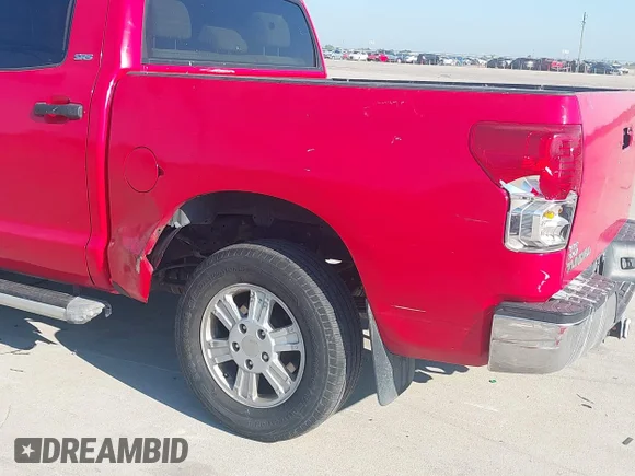 ✅ 2010 Toyota Tundra • VIN: 5TFEM5F10AX003626 • Лот: 43367654. Опубліковано раніше на IAAI з пробігом 227 909 миль. Безкоштовний доступ до архіву аукціонних продажів зі США та докладний звіт про історію автомобіля на DreamBid. Зображення 6.