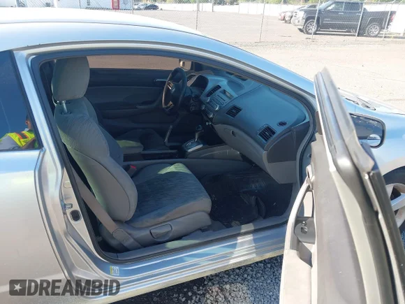✅ 2006 Honda Civic LX • VIN: 2HGFG12656H506071 • Лот: 45031424. Опубликован ранее на IAAI с пробегом 185 851 миль. Бесплатный доступ к архиву аукционных продаж из США и подробный отчёт об истории автомобиля на DreamBid. Изображение 5.