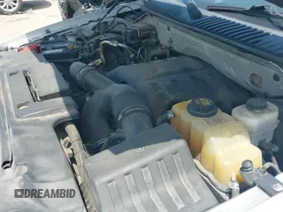 ✅ 2015 Ford Expedition Max XLT • VIN: 1FMJK1HT3FEF22261 • Lot: 42312433. Wystawiony na IAAI z przebiegiem 179 674 mil. Bezpłatny archiwum sprzedaży aukcyjnych z USA i szczegółowy raport historii pojazdu na DreamBid. Zdjęcie 20.