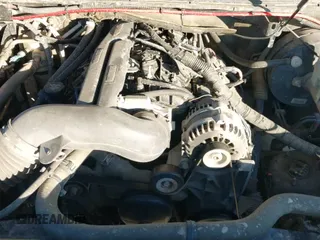 ✅ 2009 GMC Yukon XL • VIN: 1GKFC26009R198032 • Lot: 43369439. Wystawiony na IAAI z przebiegiem 140 054 mil. Bezpłatny archiwum sprzedaży aukcyjnych z USA i szczegółowy raport historii pojazdu na DreamBid. Zdjęcie 12.